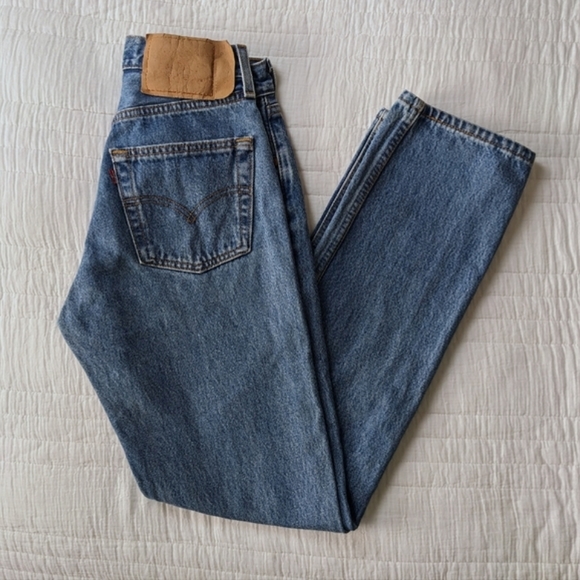 Levi's Vintage 501 Straight Leg Jeans 90s - Picture 14 of 16